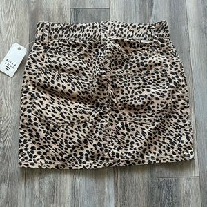 Size 28 billabong leopard print skirt. Brand new with tags.